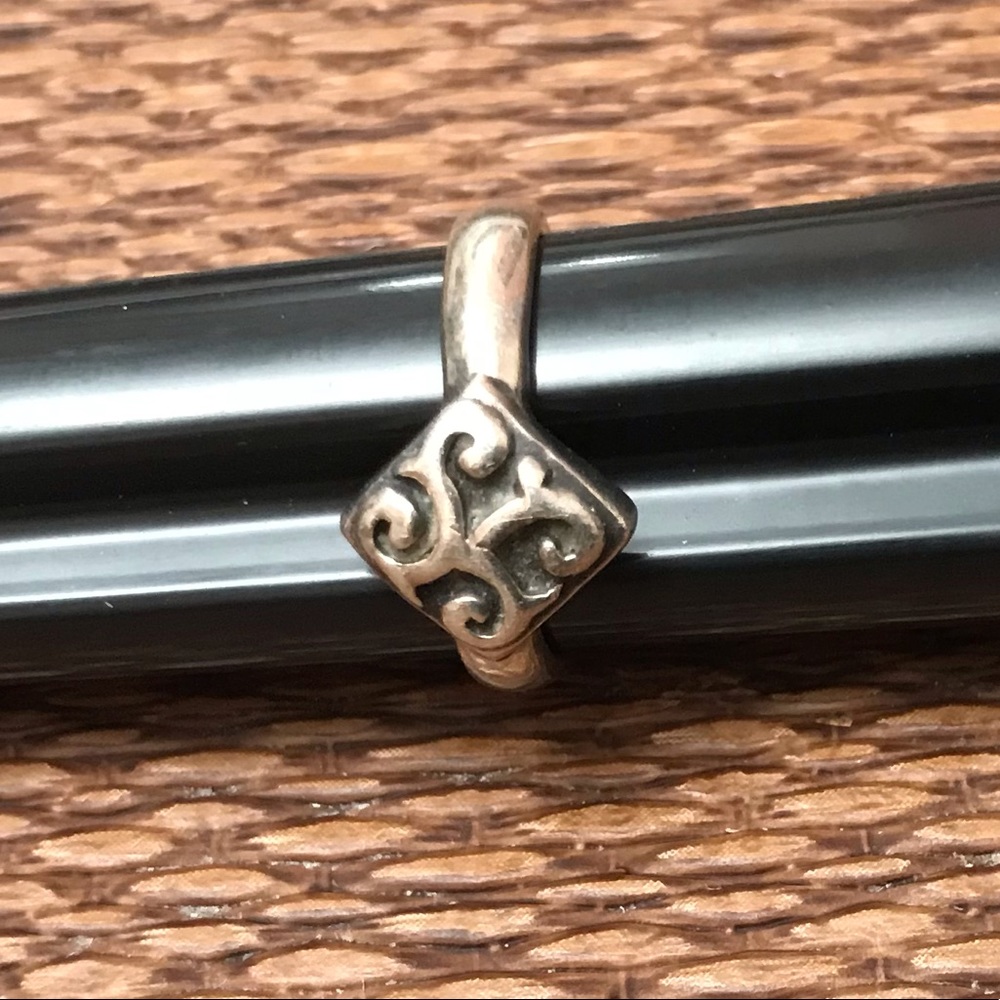 Vintage Sterling Silver Diamond Shaped Ring